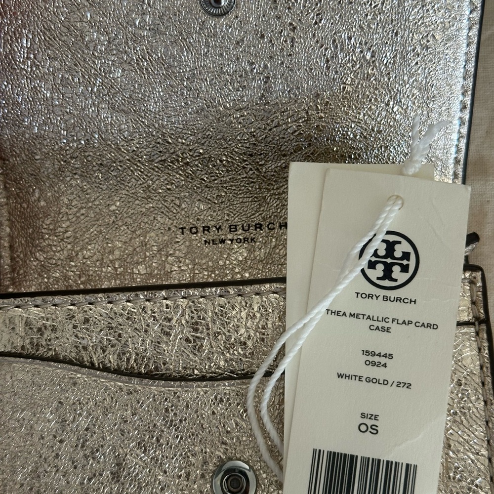 New Tory burch THEA METALLIC FLAP CARD CASE WHITE GOLD - Picture 8 of 8